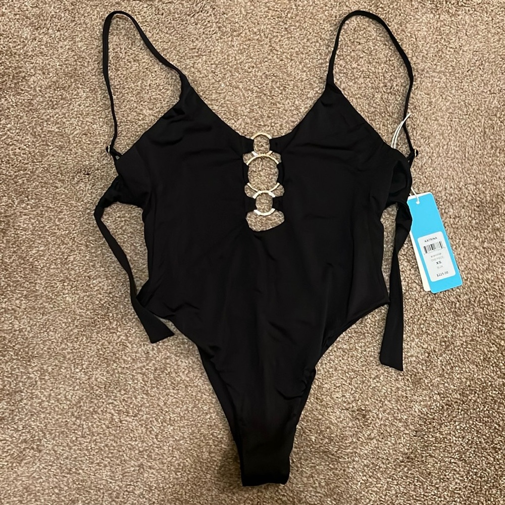 BNWT Beach bunny swimsuit